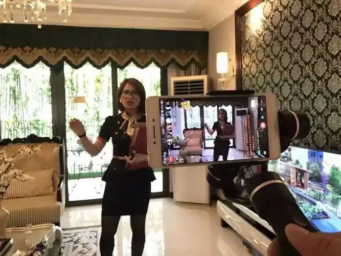 小鸟直播用户头像展示图一